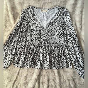 Altar’d State black and white tie top